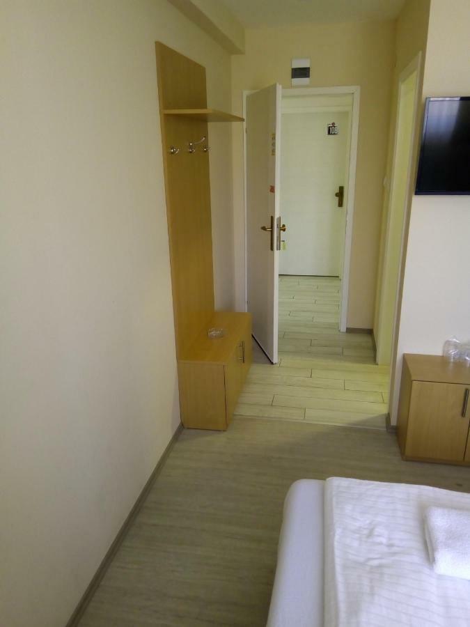 City Hostel Banja Luka Exteriör bild